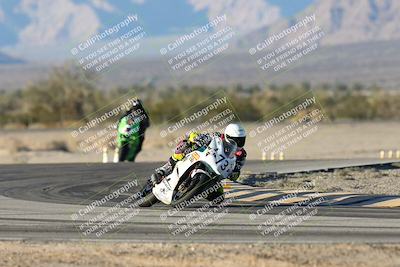 media/Dec-07-2025-CVMA (Sun) [[3e7d2de5dc]]/Race 18-Formula Twins-Formula 40 UL/